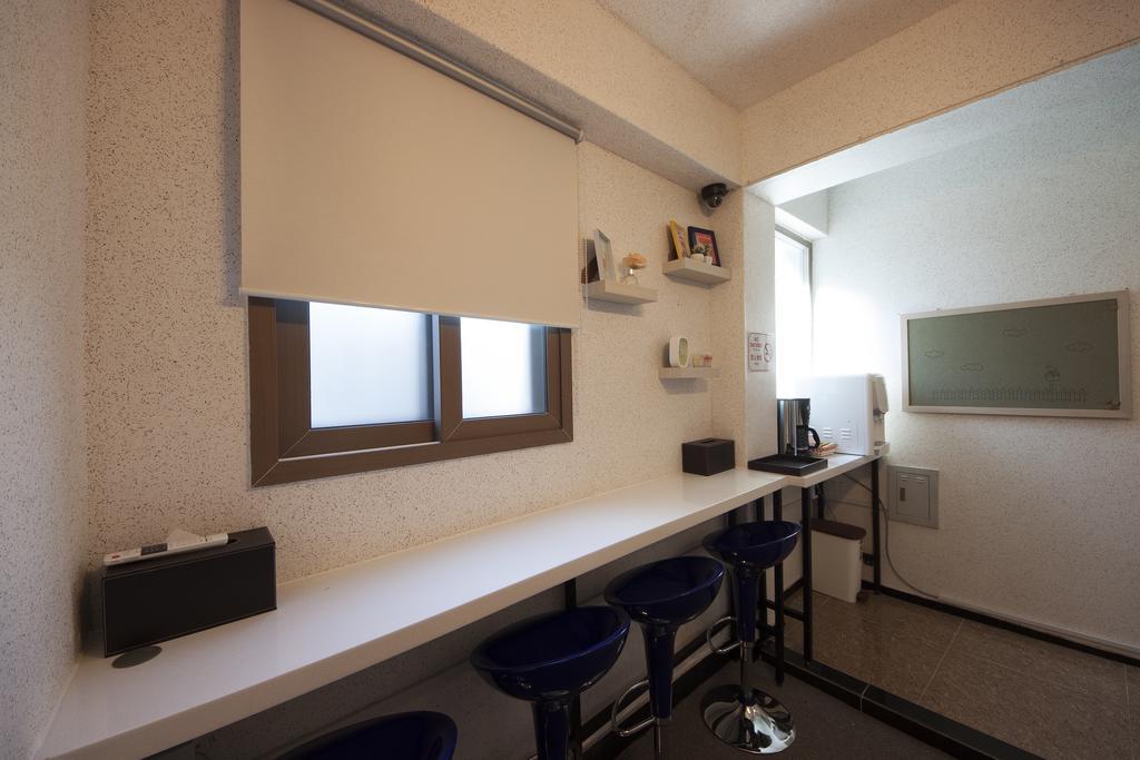 K-Guesthouse Sinchon 2 Seul Zewnętrze zdjęcie