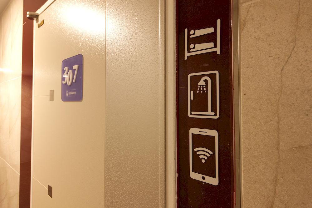 K-Guesthouse Sinchon 2 Seul Zewnętrze zdjęcie