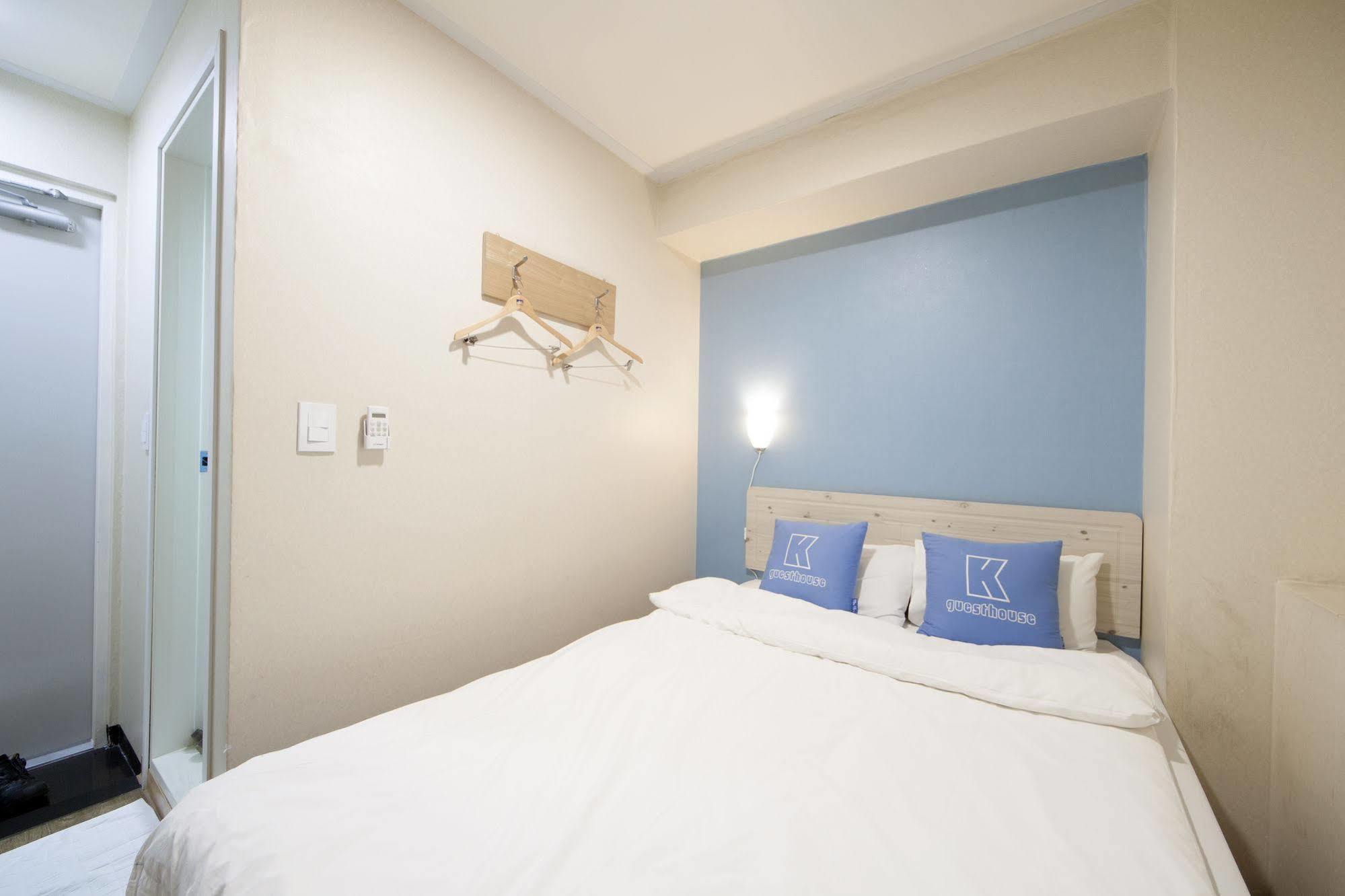 K-Guesthouse Sinchon 2 Seul Zewnętrze zdjęcie