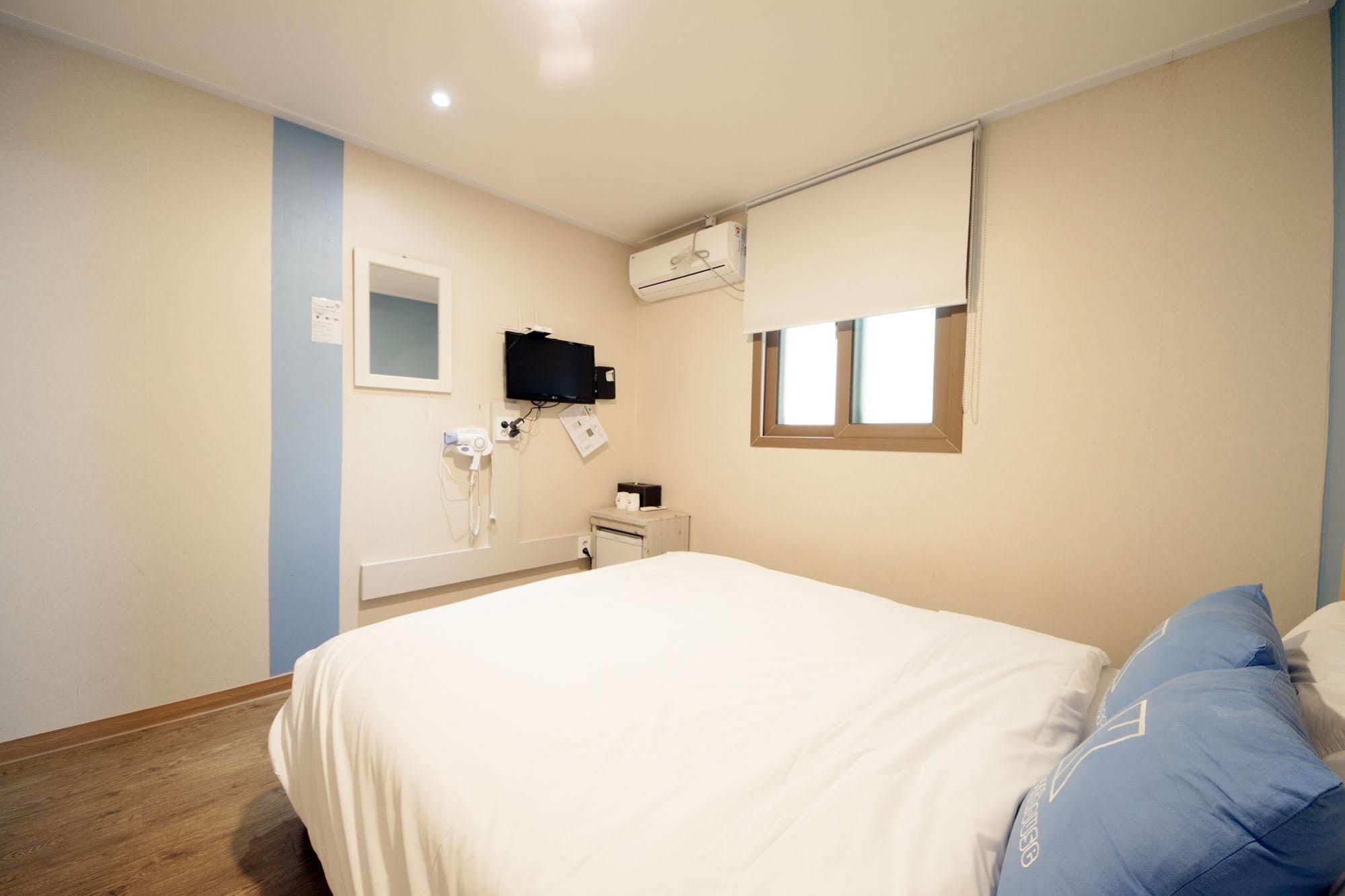K-Guesthouse Sinchon 2 Seul Zewnętrze zdjęcie