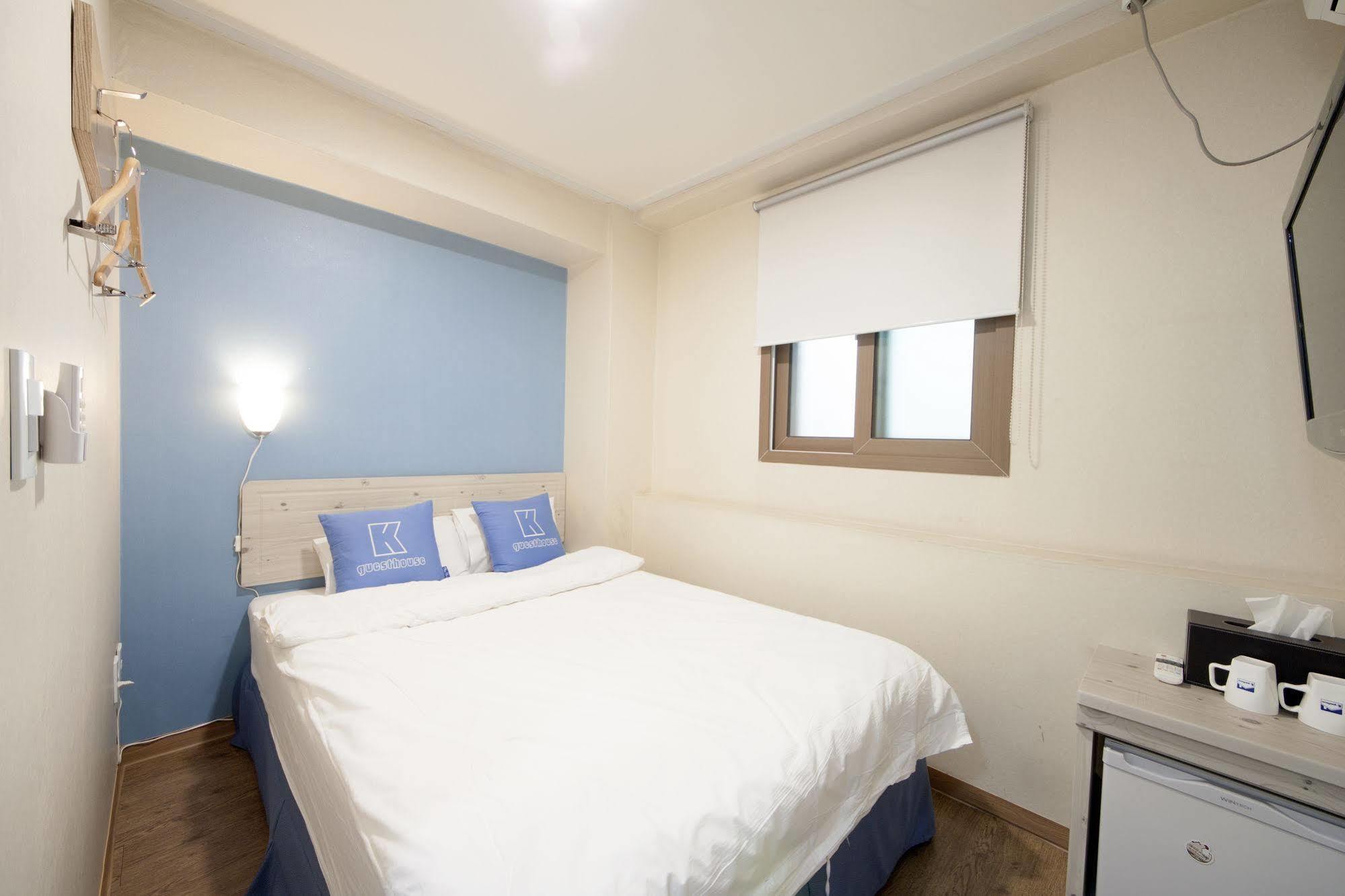 K-Guesthouse Sinchon 2 Seul Zewnętrze zdjęcie
